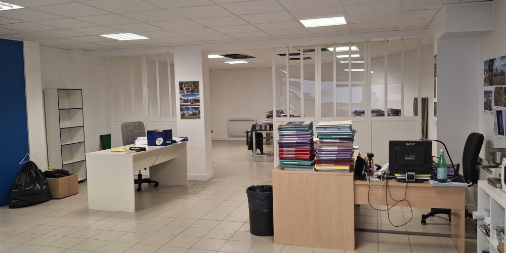 local commercial à BAYONNE (64100)